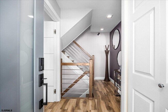 Building Photo - 9616 Pacific Ave