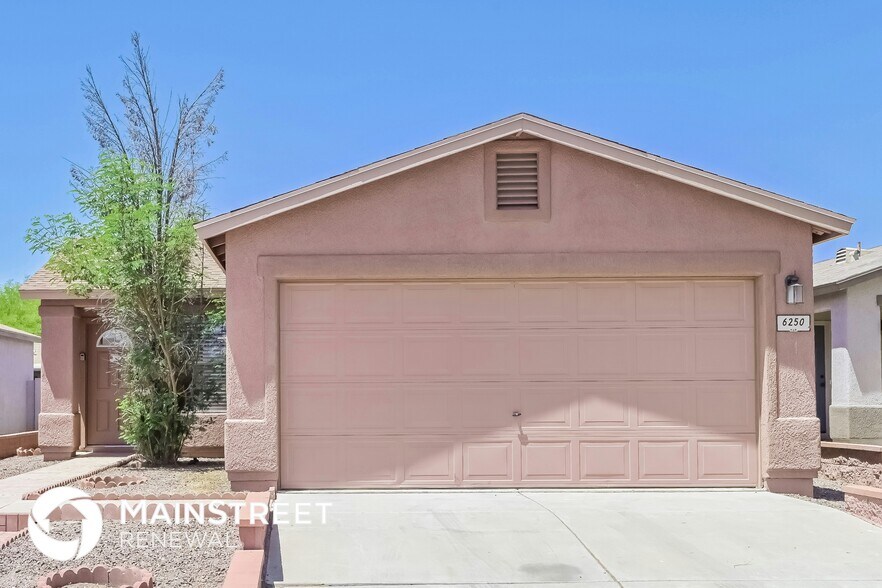 Primary Photo - 6250 S Sarah Elizabeth Dr