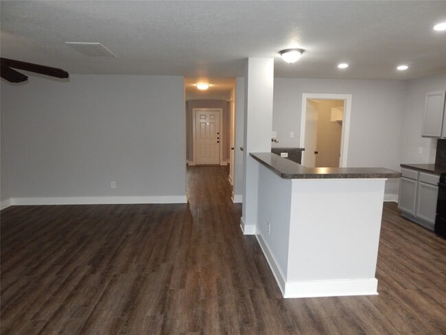 Building Photo - 6330 Torrance Elms Ct