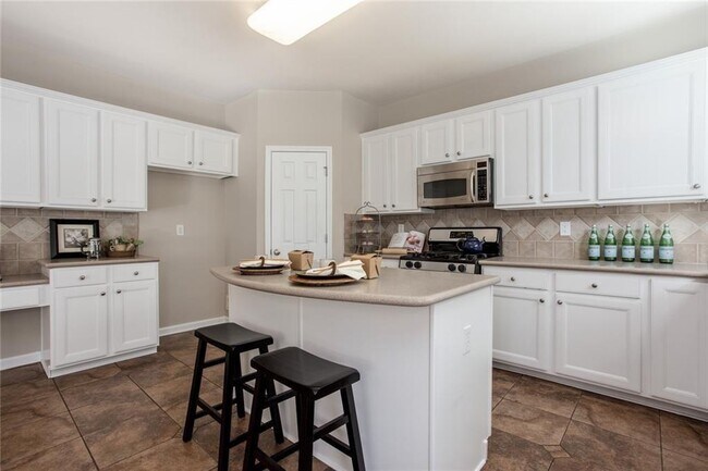 Building Photo - 3810 Cabalzar Ln