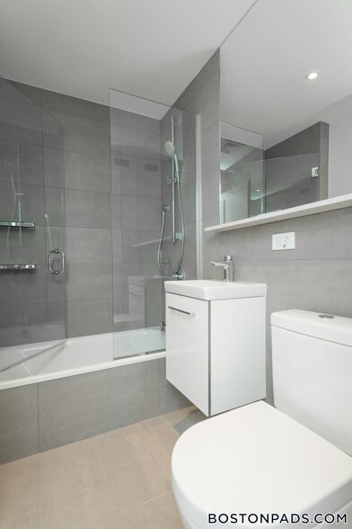 Building Photo - 1410 Columbia Rd