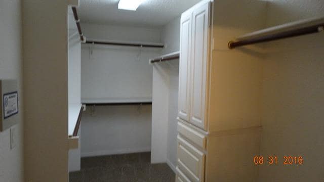 Building Photo - 8026 Palisades Dr