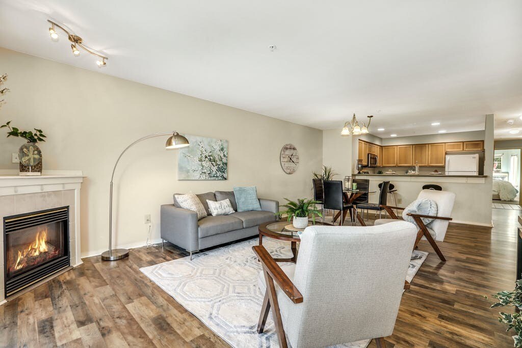 Building Photo - 2001 120th Pl SE