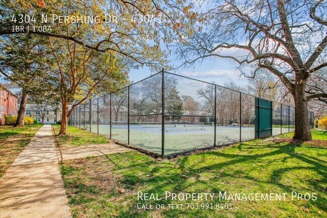Building Photo - 4304 N Pershing Dr