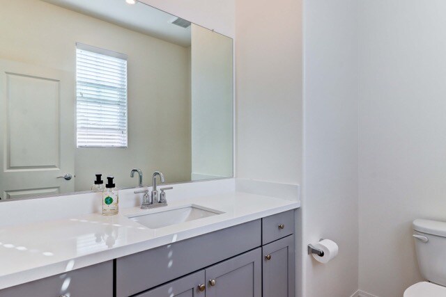 Building Photo - 54 Concepcion St