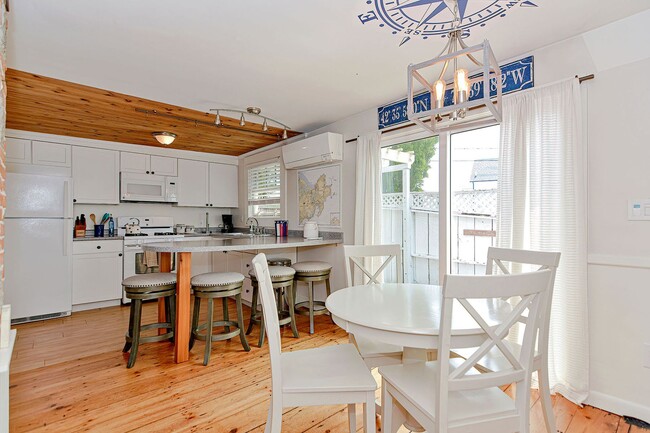 Building Photo - WINTER RENTAL: Changes In Latitude (Dogs Welcome!)