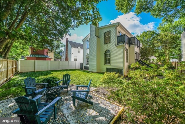 Building Photo - 4817 Chevy Chase Blvd