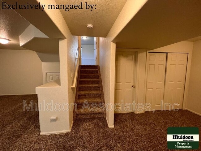 Building Photo - 5807 Poudre Way