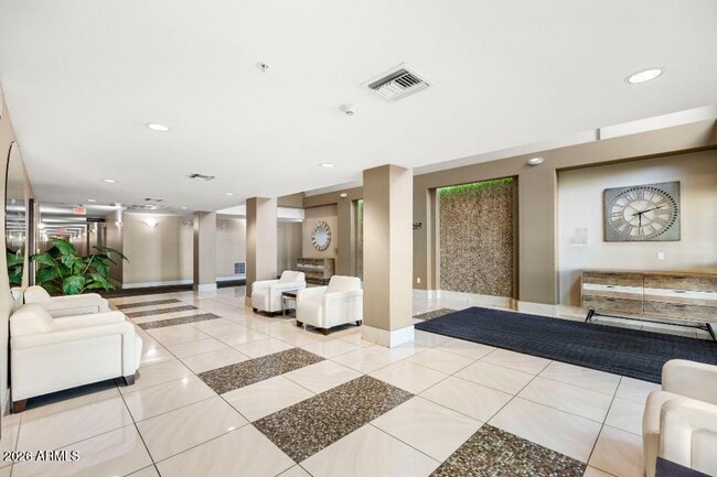 Building Photo - 5450 E Deer Valley Dr