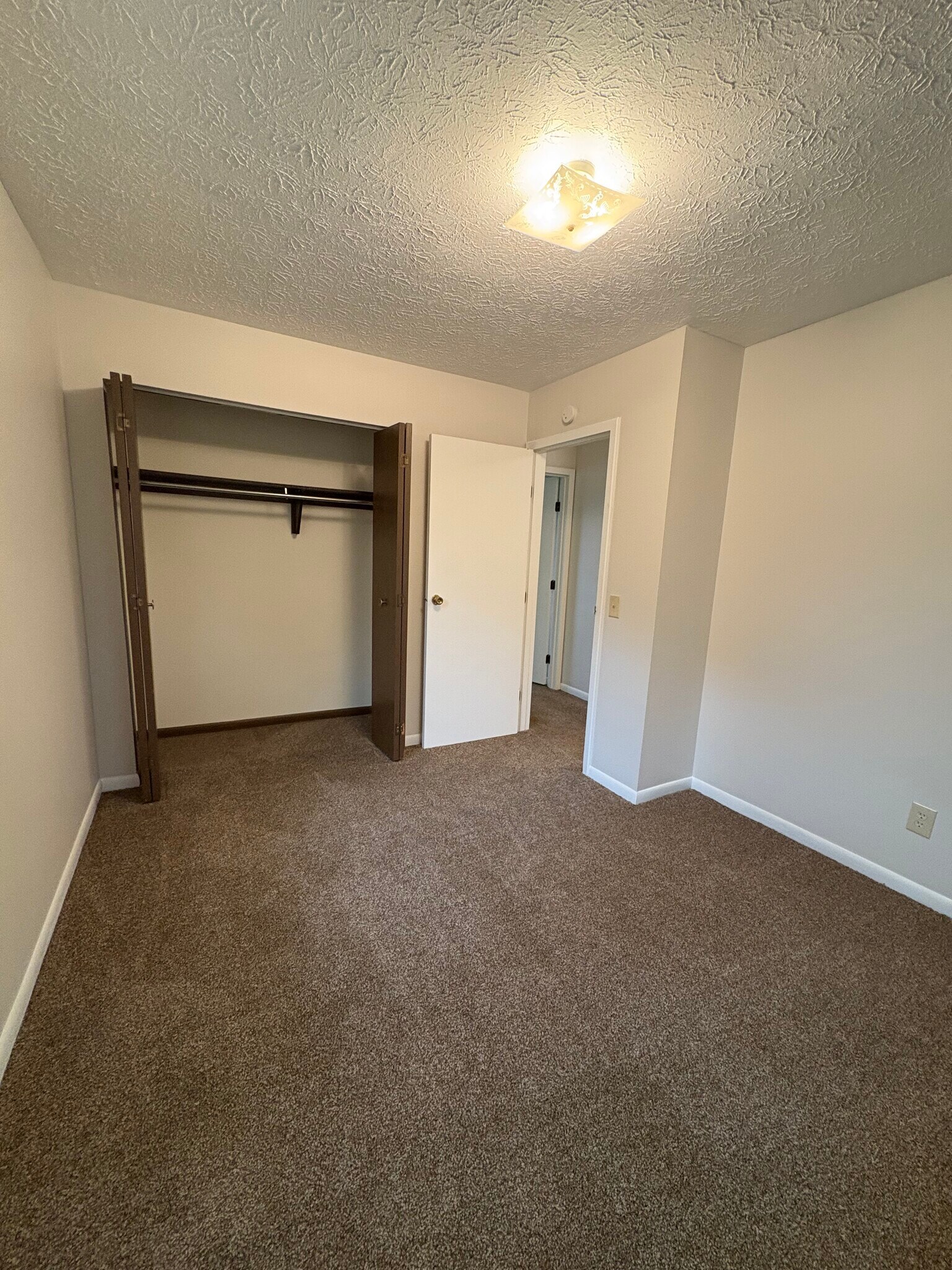 Building Photo - 310 Beechwood St