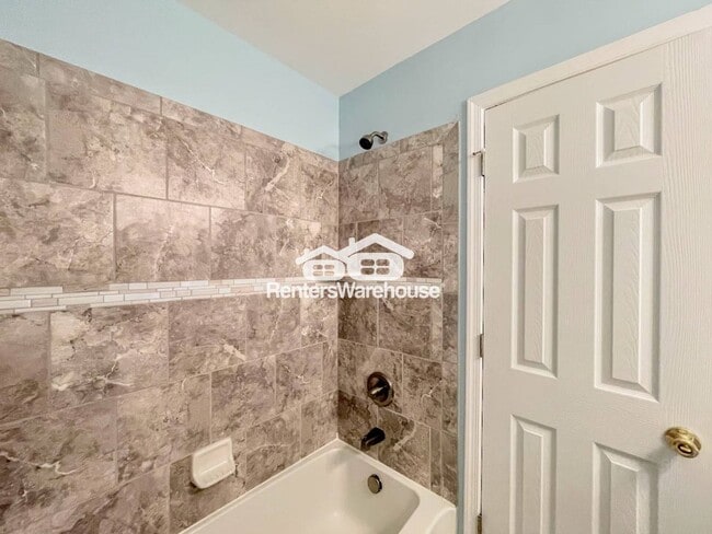 Building Photo - 712 Houdon Ln