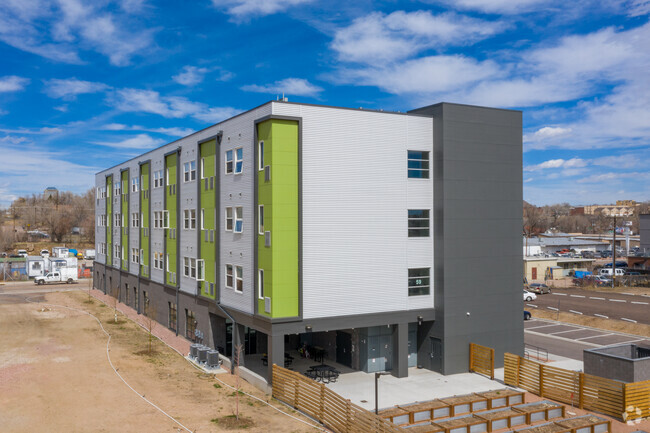 Building Photo - Greenway Flats