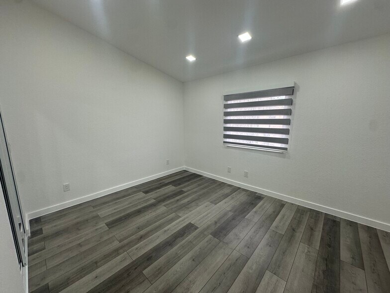 Building Photo - 8623 SW 23rd Ct