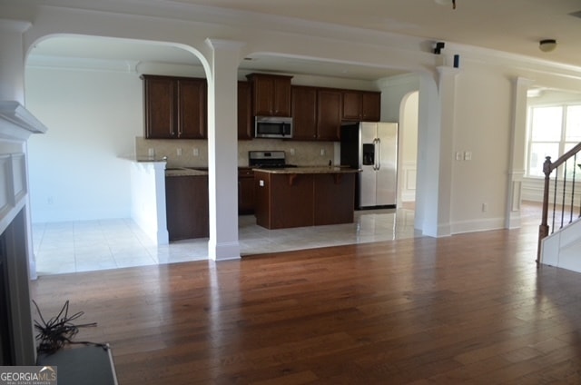 Building Photo - 15 Creekwater Dr