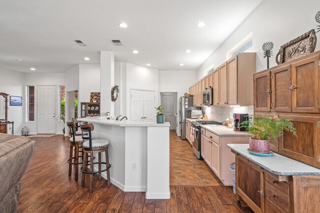 Building Photo - 44129 Royal Troon Dr