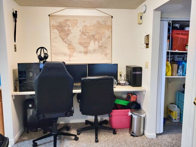 Building Photo - 1B/1B Pet Friendly Apartment South of BYU