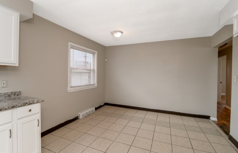 Building Photo - 12328 Grannis Rd