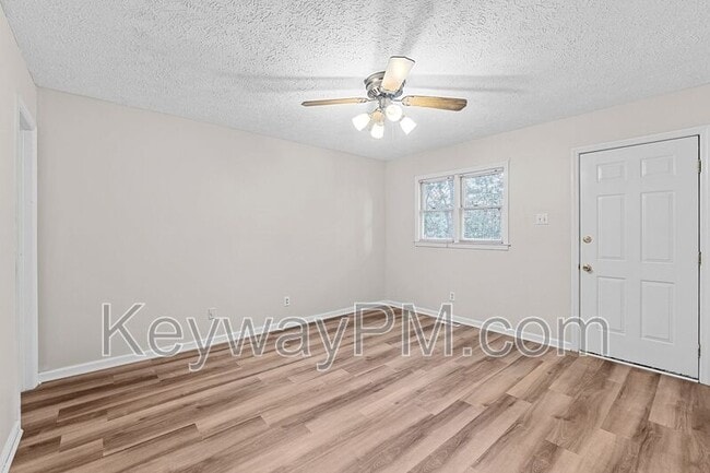 Building Photo - 48 Bluff Pointe Way