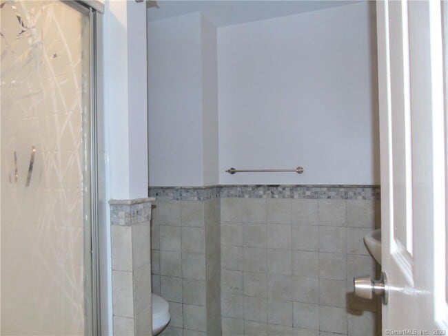 Building Photo - 14 Mayfair Pl