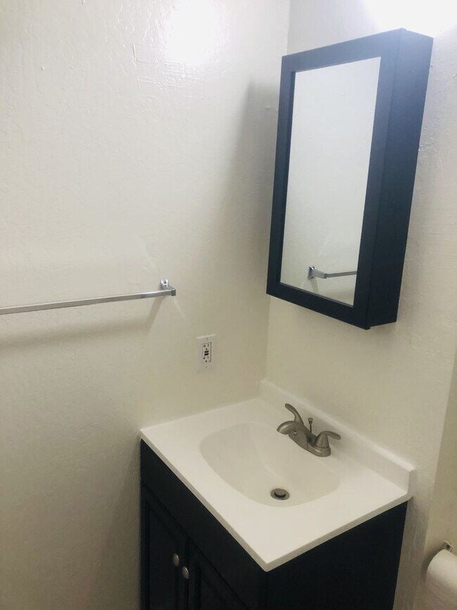 Building Photo - 1550 Montgomery St