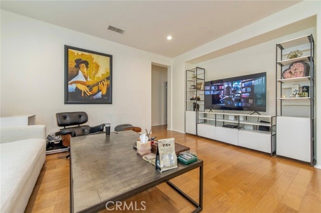 Building Photo - 579 Boxwood Ln