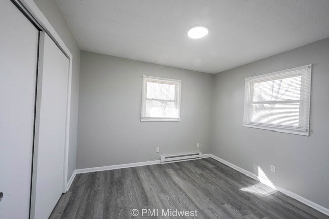 Building Photo - "Charming 2-Bedroom Apartment in Fountaintown – Cozy Living at 570 W U.S. 52!"