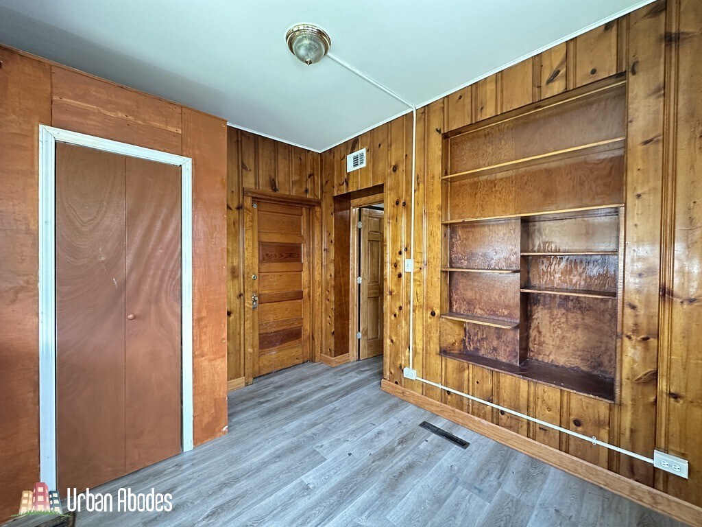 Building Photo - 3530 N Elston Ave