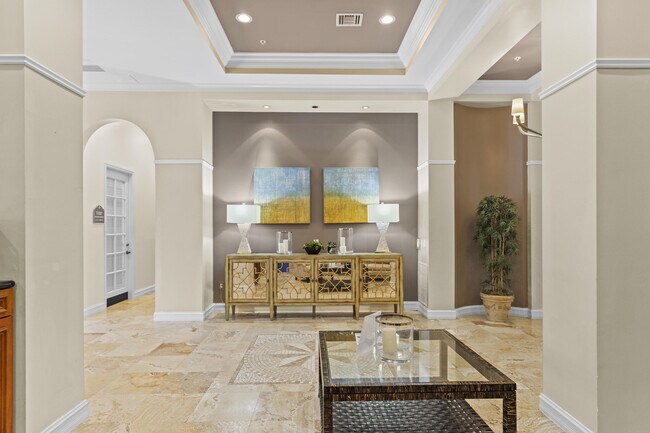 Building Photo - 630 S Sapodilla Ave