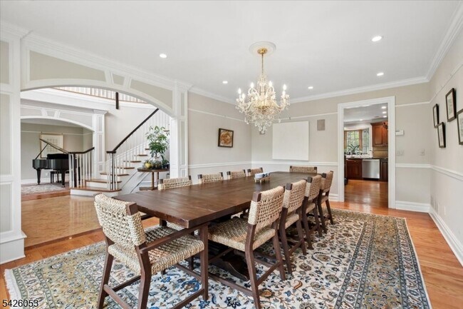 Building Photo - 236 Long Hill Dr