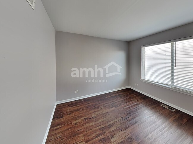 Building Photo - 1756 Wick Way