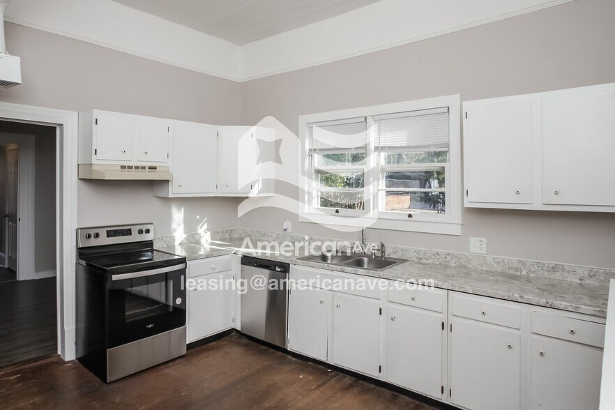 Building Photo - 1254 Hunt St