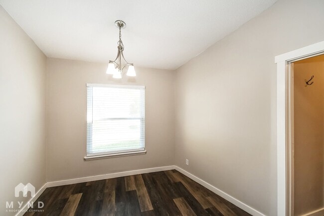 Building Photo - 100 Autumn Springs Ct W