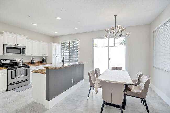 Building Photo - 3600 NW 5th Terrace