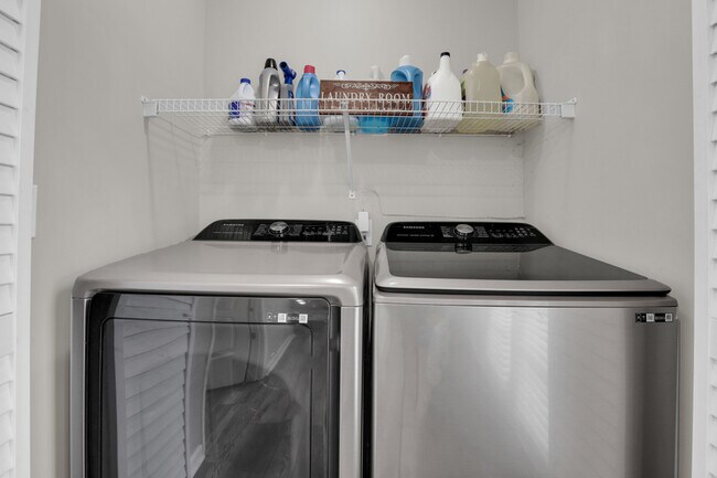 Building Photo - 136 Meadowside Ln