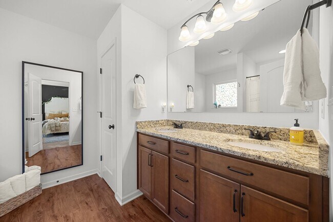Building Photo - Discover this stunning 3-bedroom, 2.5-bathroom home where design and comfort meet in Mill Creek F...