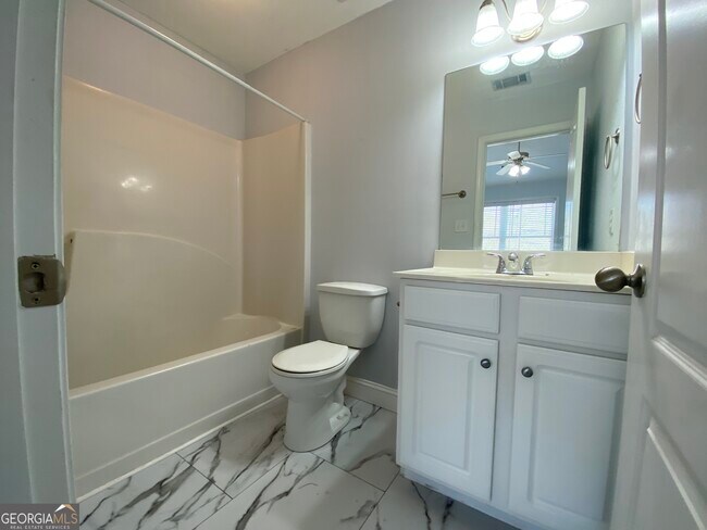 Building Photo - 417 Whitehall Rd