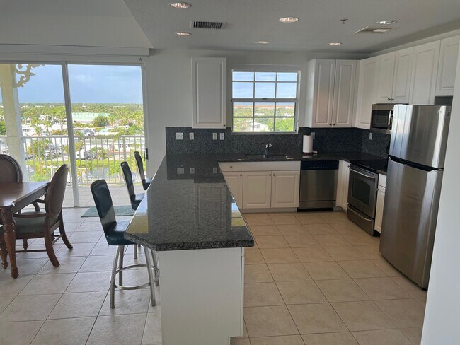 Building Photo - 810 Juno Ocean Walk