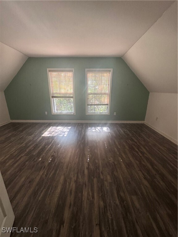 Building Photo - 533 Leawood Cir
