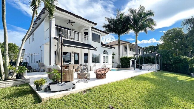 Building Photo - 19250 SW 30th St