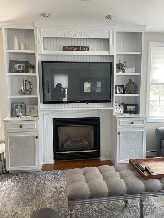 Building Photo - 128 Colonial Rd