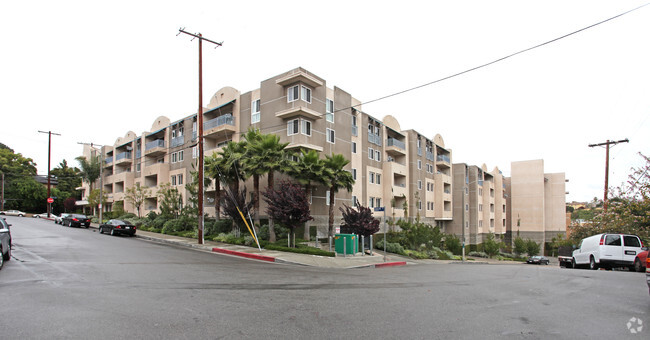 Building Photo - Emerald Terrace