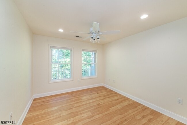 Building Photo - 3103 Peer Pl