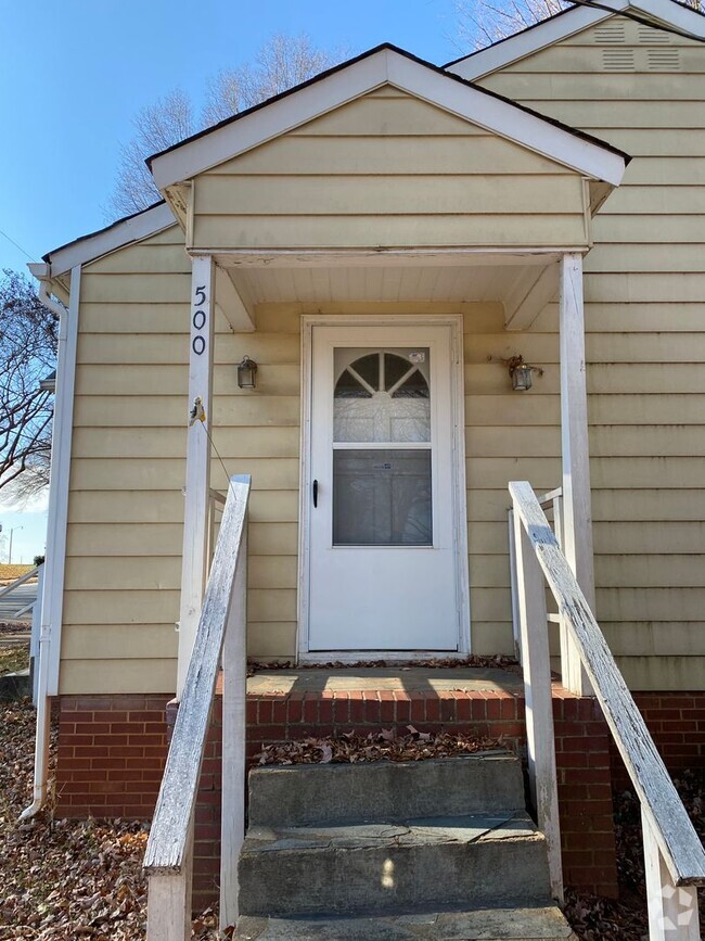 Building Photo - 2 Bedroom/1 Bath home near Washington Park