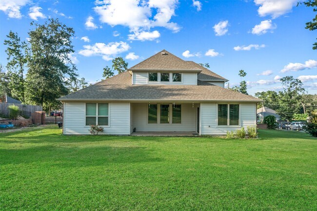 Building Photo - 105 Whelan Ln