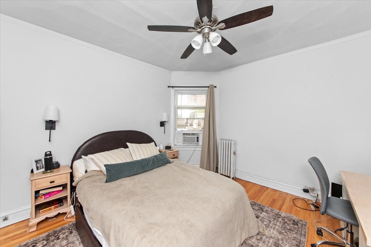 Building Photo - 457 W Roslyn Pl