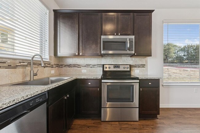 Building Photo - 7515 Windy Vista Cir