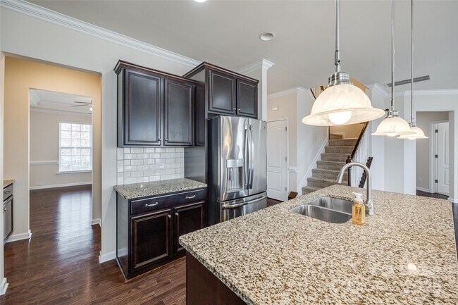 Building Photo - 327 Hawks Creek Pkwy