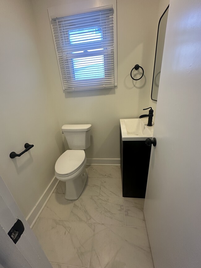 Building Photo - 245 Cromley St