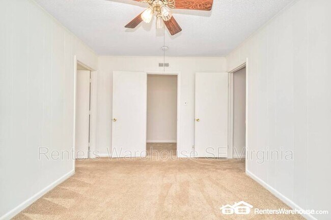 Building Photo - 112 W Seaview Ave