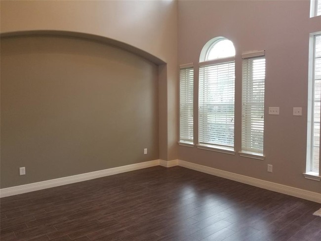 Building Photo - 6323 Sampras Ace Ct